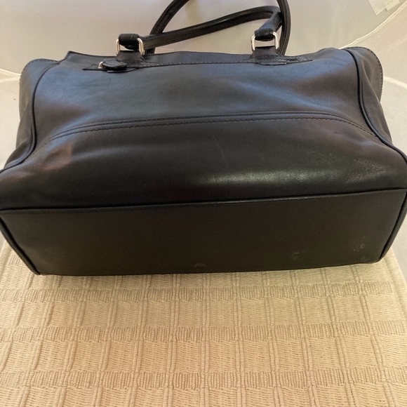 Coach Handbag - Picture 5 of 9